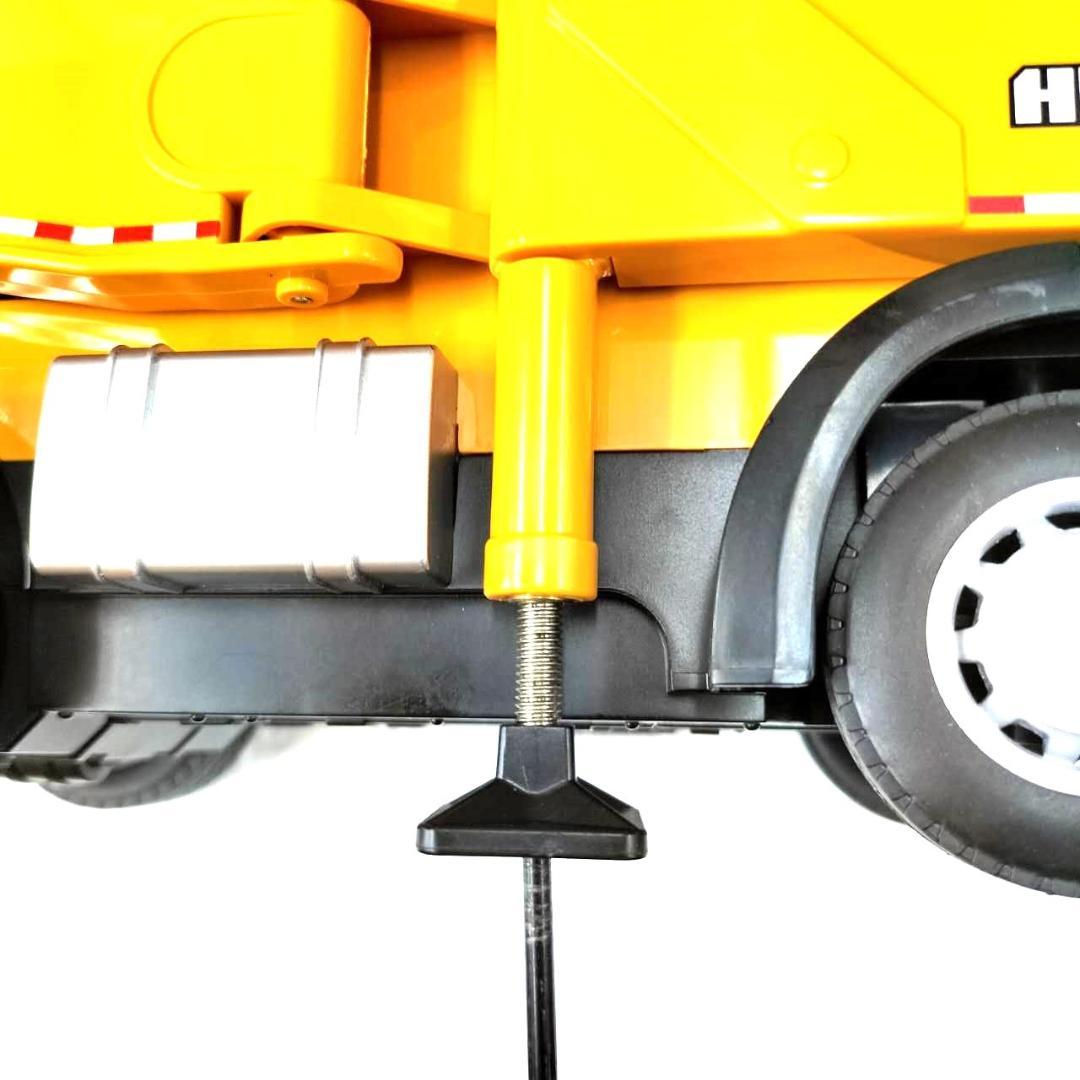 1/18サイズコンクリートポンプ車ラジコン　プロポで放水操作