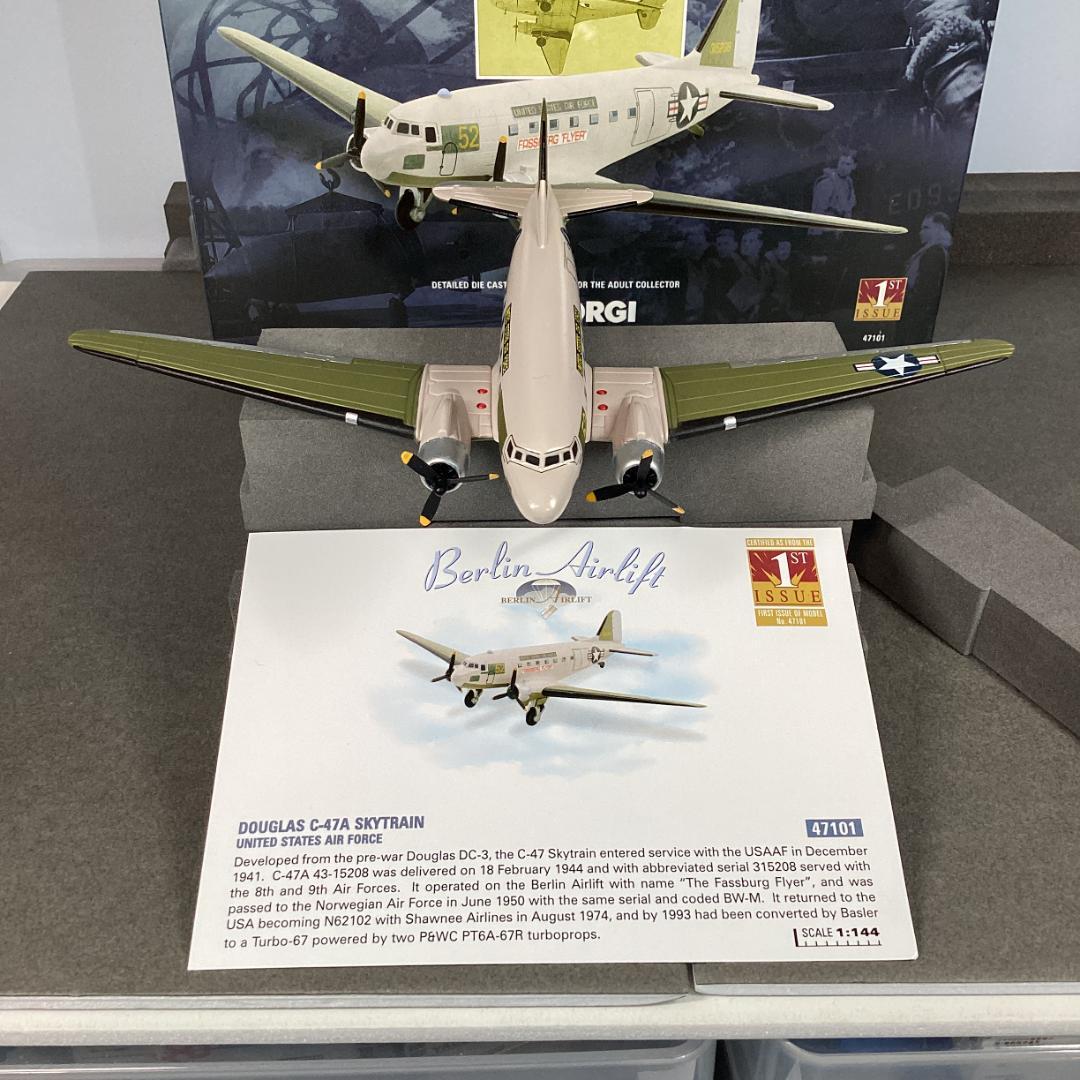 1/144 コーギー C-47 FASSBERG ”FLYER” 付録あり