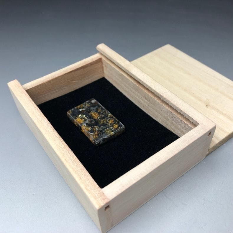 ヤ*ん様 パラサイト隕石 隕石 石鉄隕石 セリコ隕石 重さ約13g