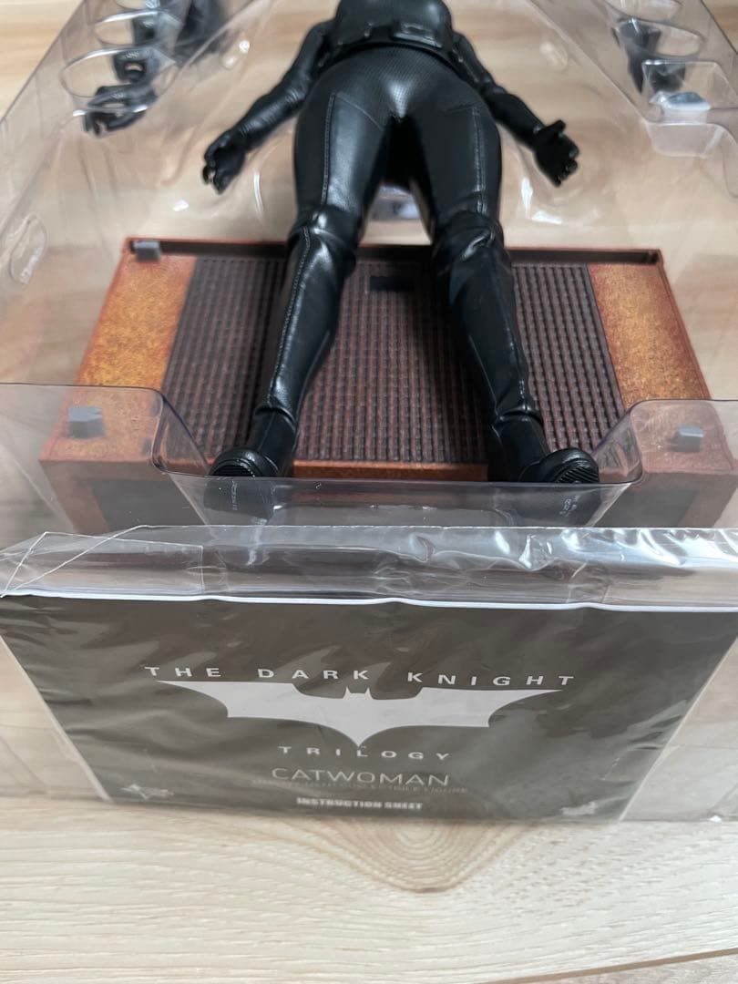 ホットトイズ HOTTOYS キャットウーマン 2.0 バットマン ホットトイズ