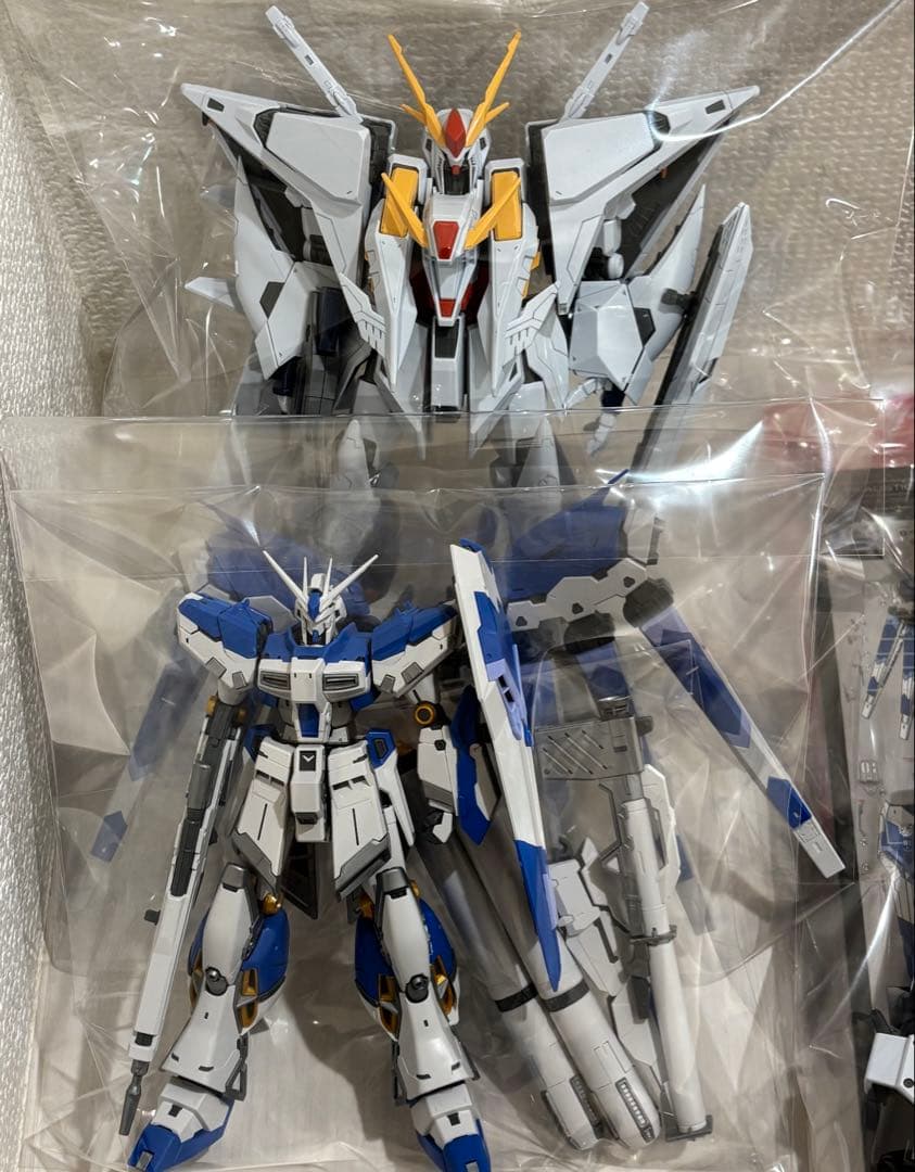 ②放出品 ジャンクガンプラ・RG Hi-νガンダム・HG クスィーガンダム 他