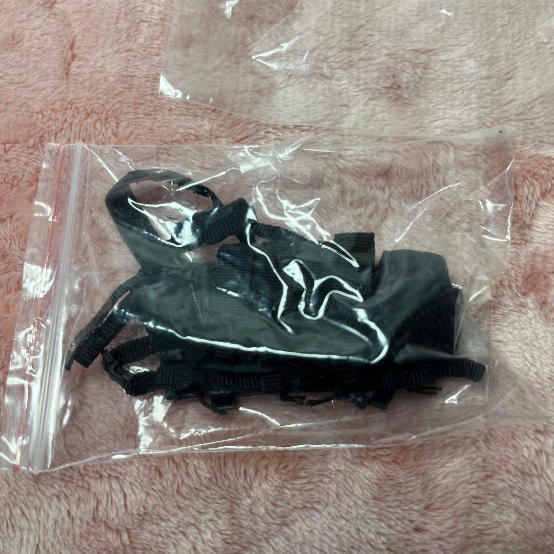 現状　ミリタリー女性　メイドアクションフィギュア用衣装　武器　アクセサリーセット