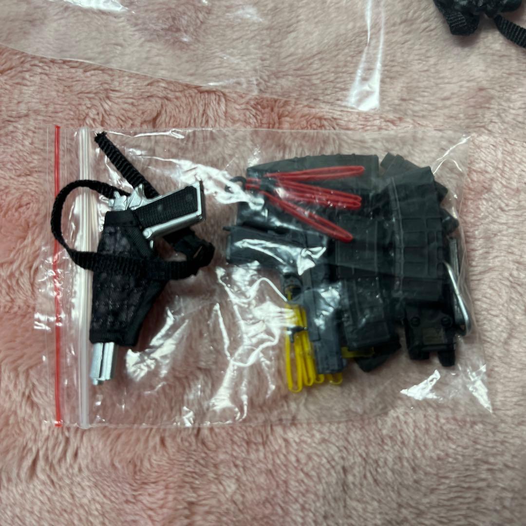 現状　ミリタリー女性　メイドアクションフィギュア用衣装　武器　アクセサリーセット