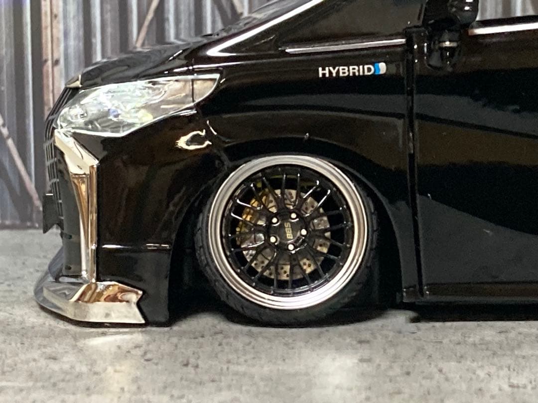 1/24 トヨタ アルファード（VIPカスタム品）