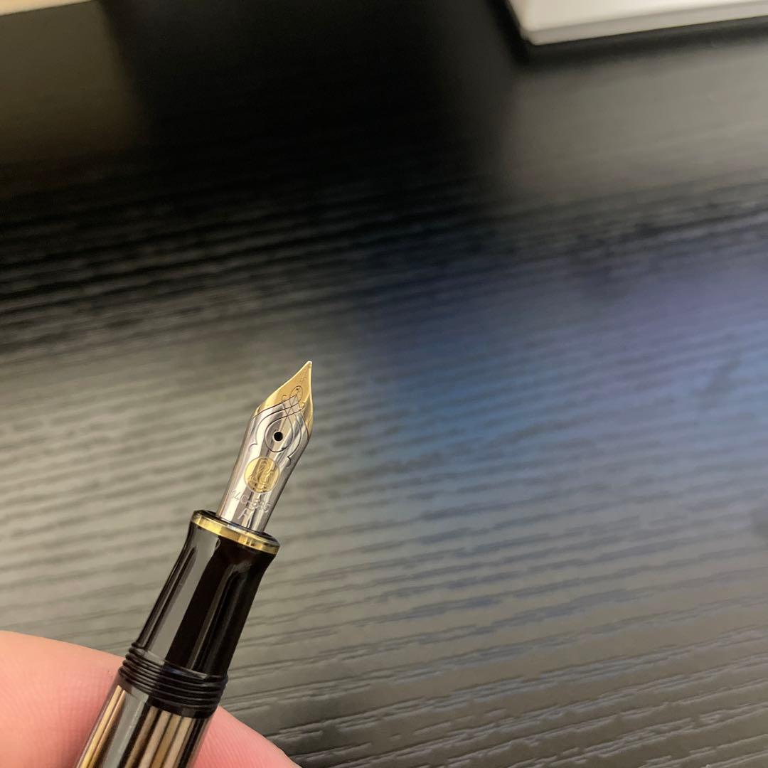 モンブランボールペン☆未使用の稀少な白軸ホワイト・オブリュージュ