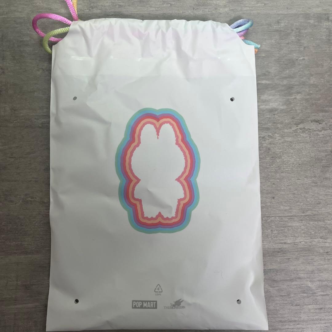 ポップマート　エナジーシリーズシークレットラブブ