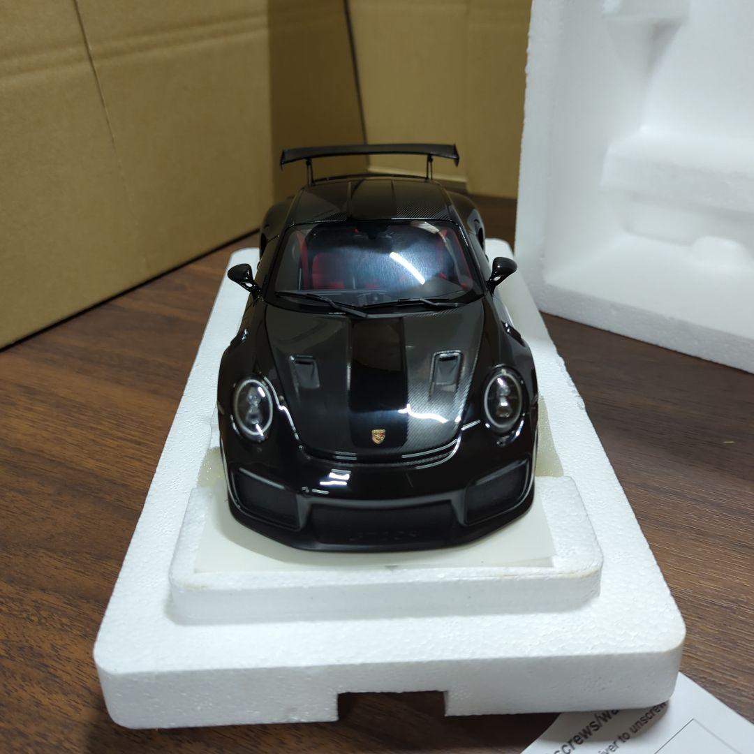 オートアート1/18 ポルシェ 911 (991.2) GT2