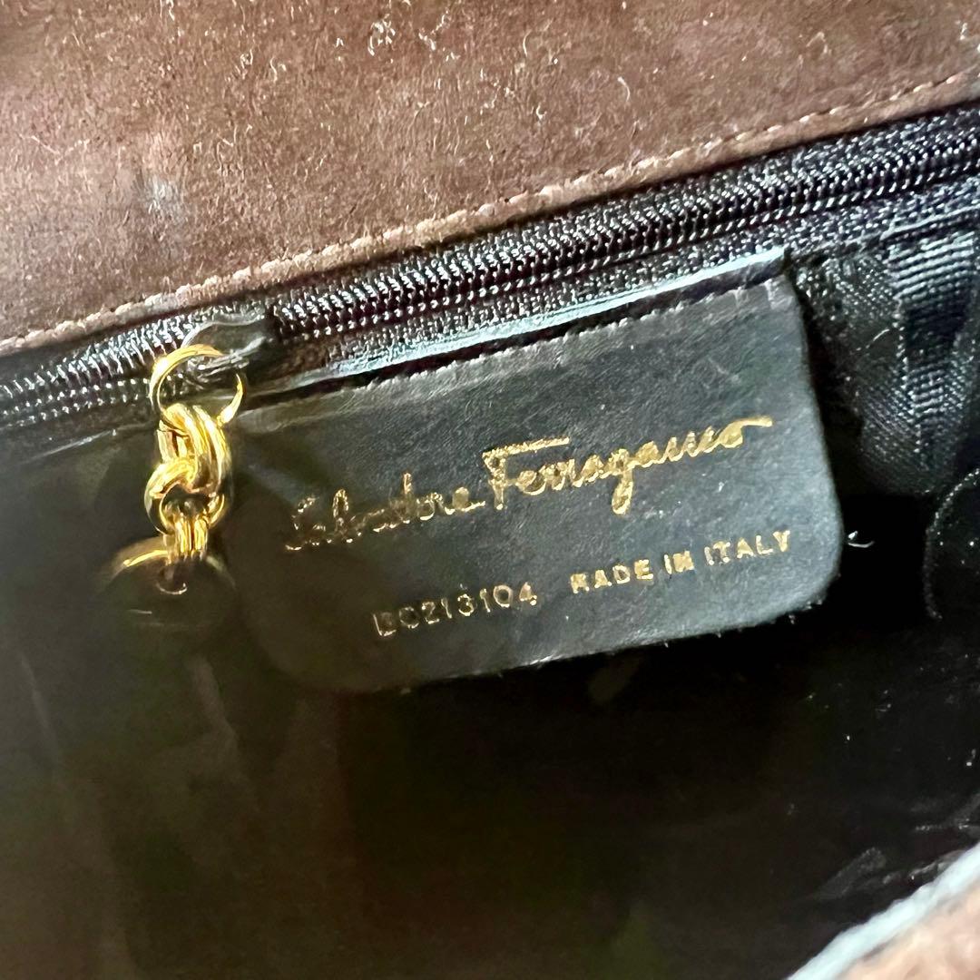 専用出品❗️⭐️Salvatore Ferragamo パーティーバッグ茶