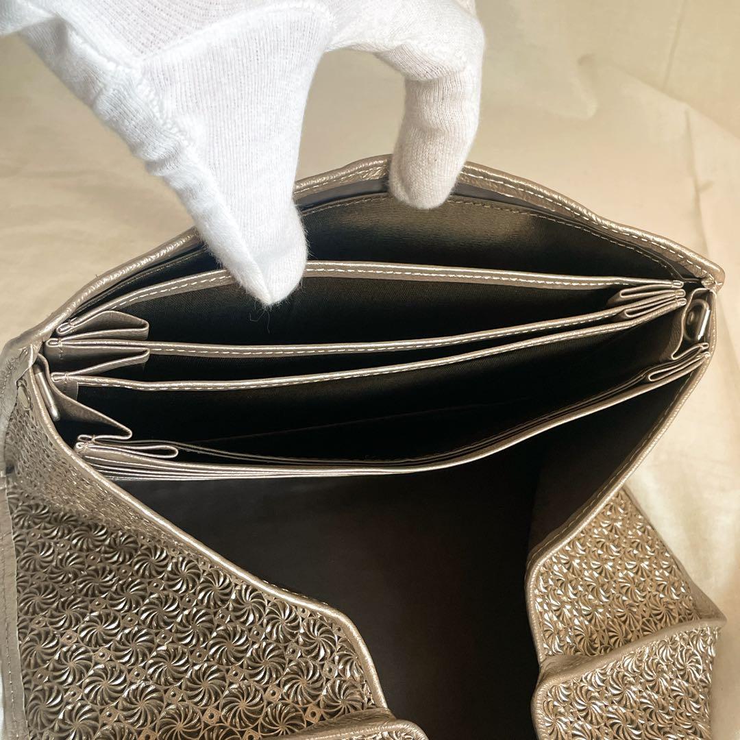 未使用品✨　ヒロコハヤシ　ジラソーレ　チェーン付き長財布　クラッチバッグにも