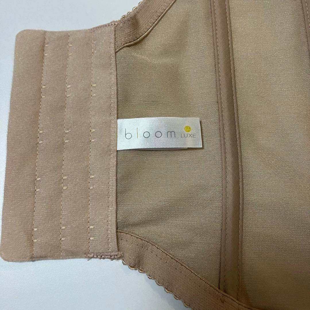 ブライダルインナー G70 レースアップビスチェ