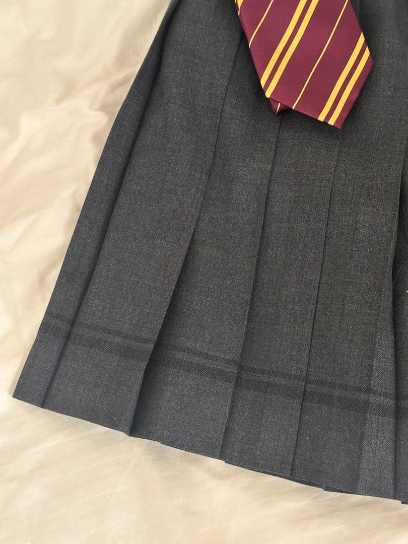 【公式】ハリーポッタースタジオツアー プリーツスカート+ネクタイ/現地購入・美品