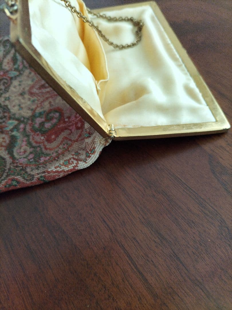 アンティーク　優美、ビーズバッグ（イギリス）