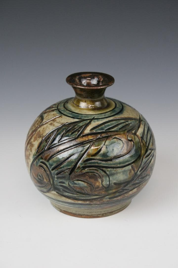 壺屋焼 人間国宝 金城次郎 作　刷毛目海老魚文花瓶 壺屋焼 人間国宝 金城次郎 作 刷毛目海老魚文花瓶 楽天市場】壺屋焼