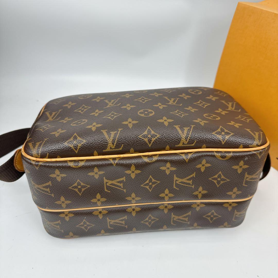 ルイヴィトン　モノグラム　ショルダーバッグ　リポーターPM