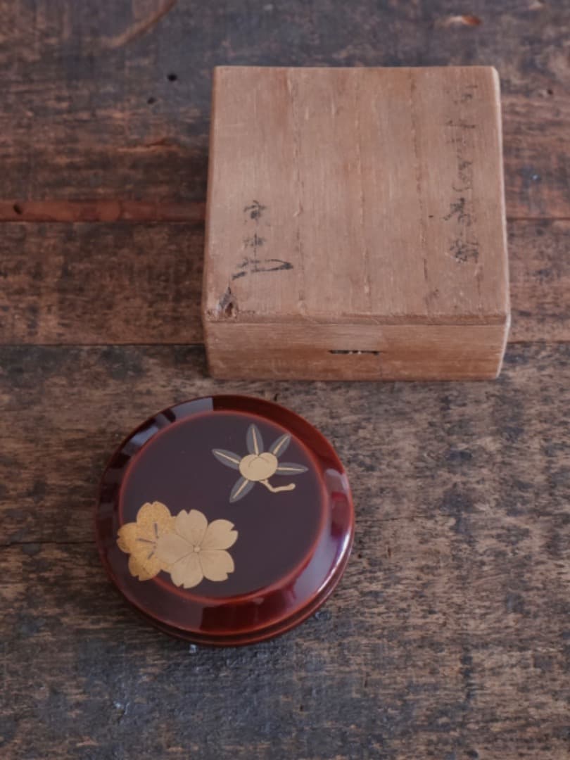 桜蒔絵　香合　漆工芸　茶道具　木製　アンティーク　古道具８