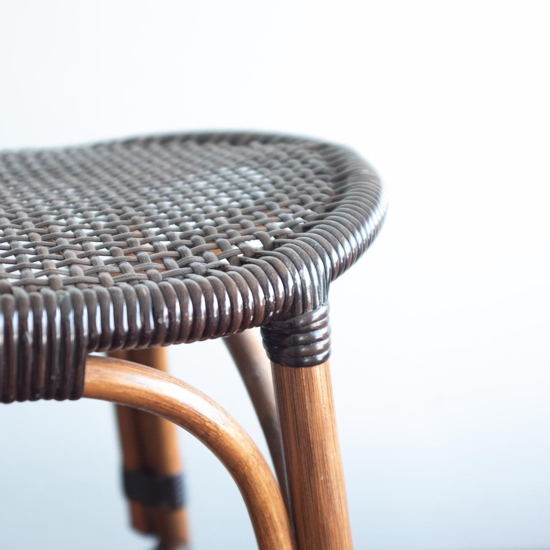 ラタン製スツール