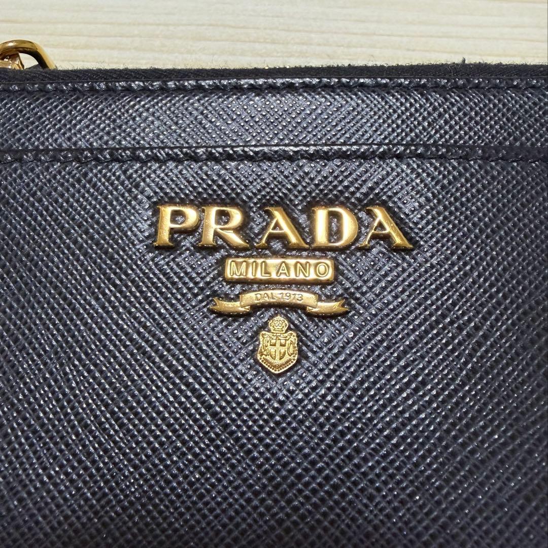 PRADA 財布 ケース