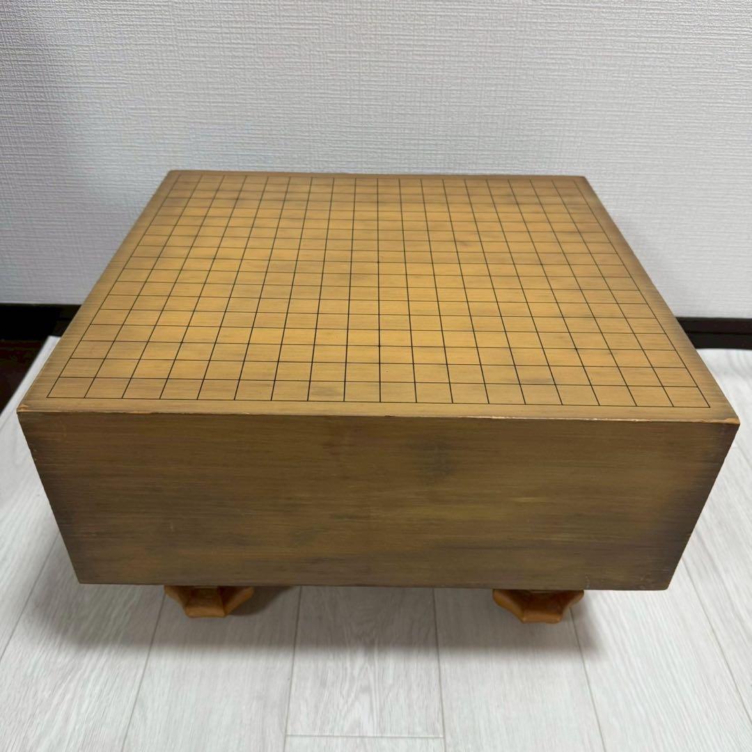 新榧 碁盤 脚付き 碁盤 厚み約5寸7分 45.5×42cm 高級囲碁盤 天然木