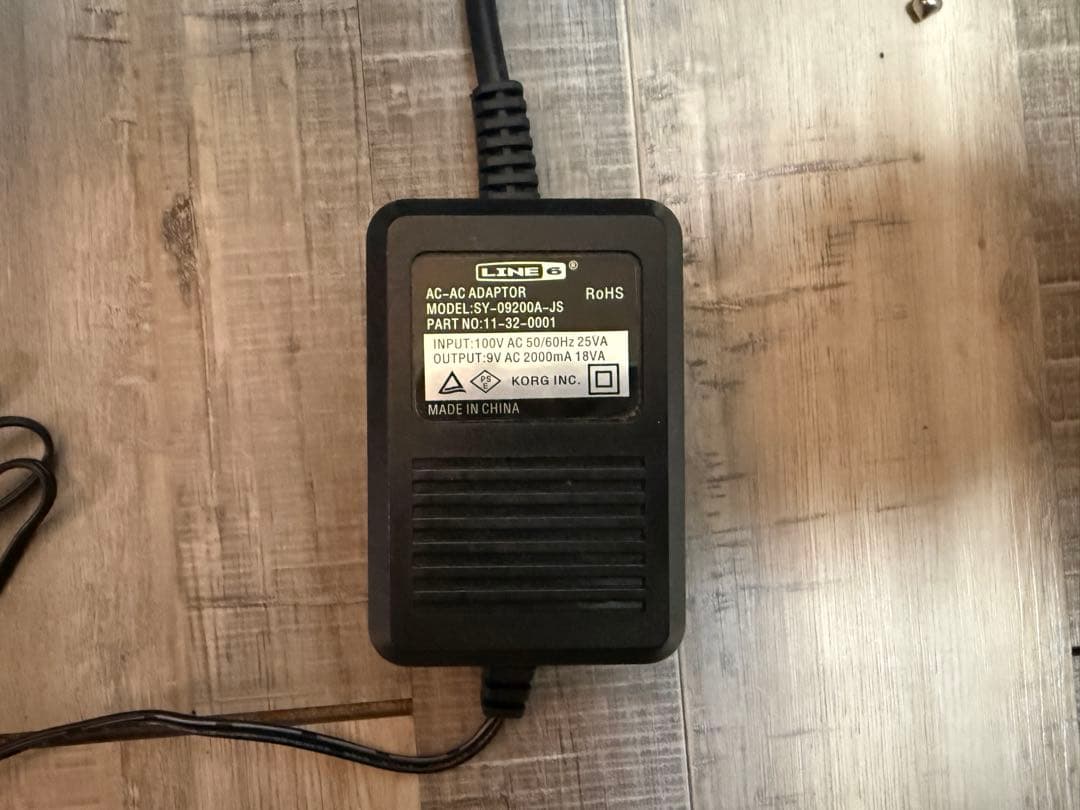 LINE 6 M9 Stompbox Modeler(ジャンク)