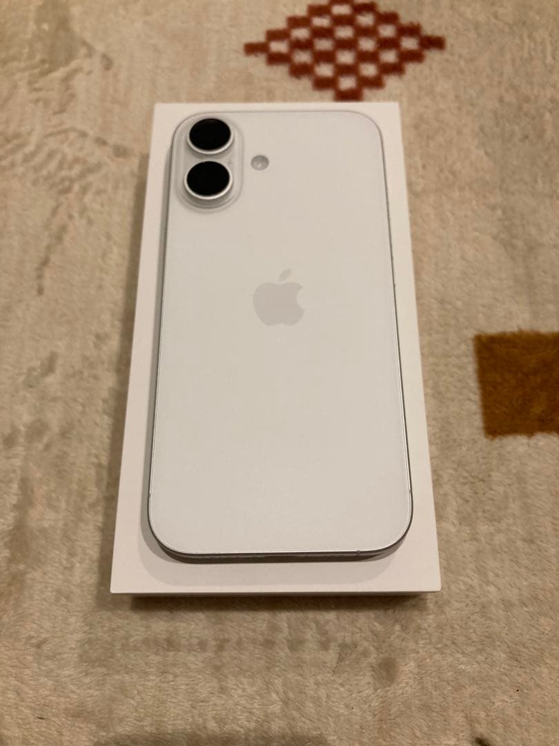 iPhone 16 128GB ホワイト