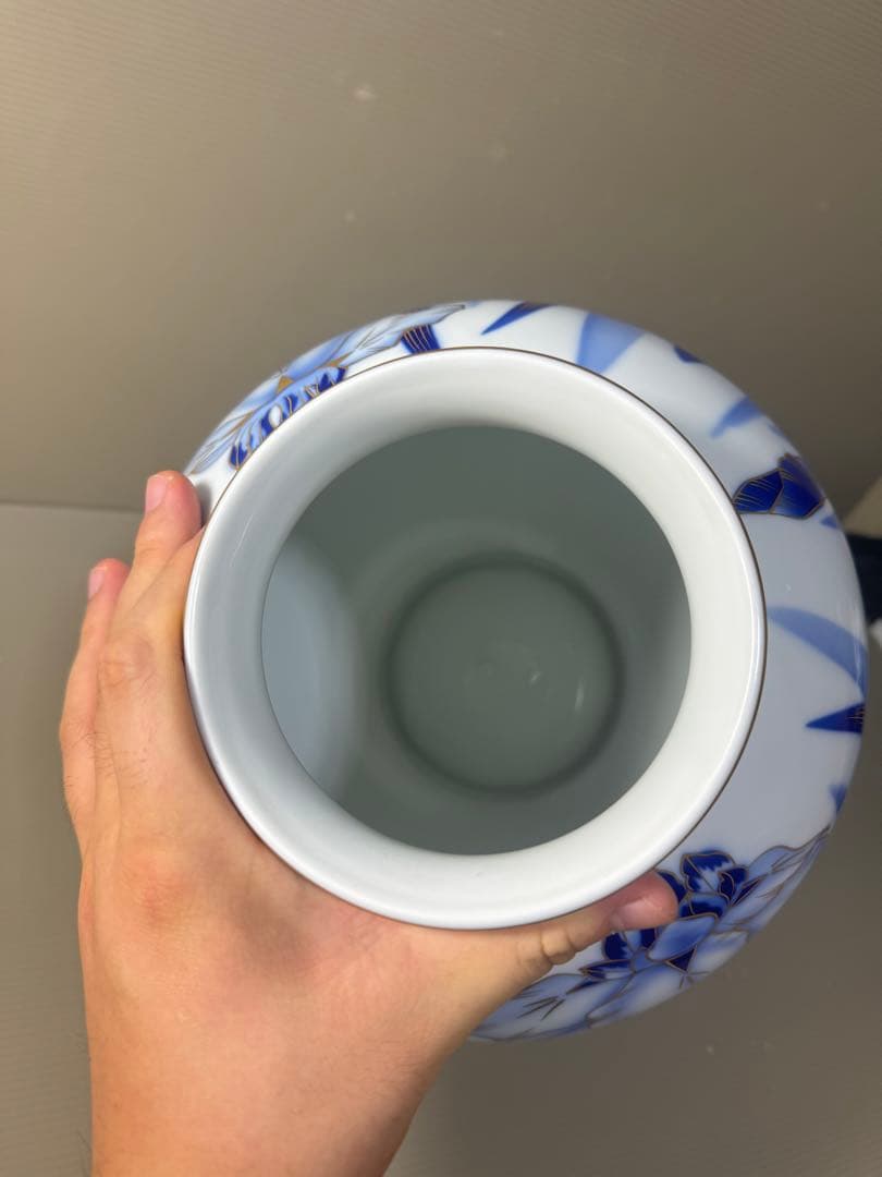 2318 有田焼 深川製磁 金彩 菖蒲文 あやめ文 花瓶 未使用 - メルカリ