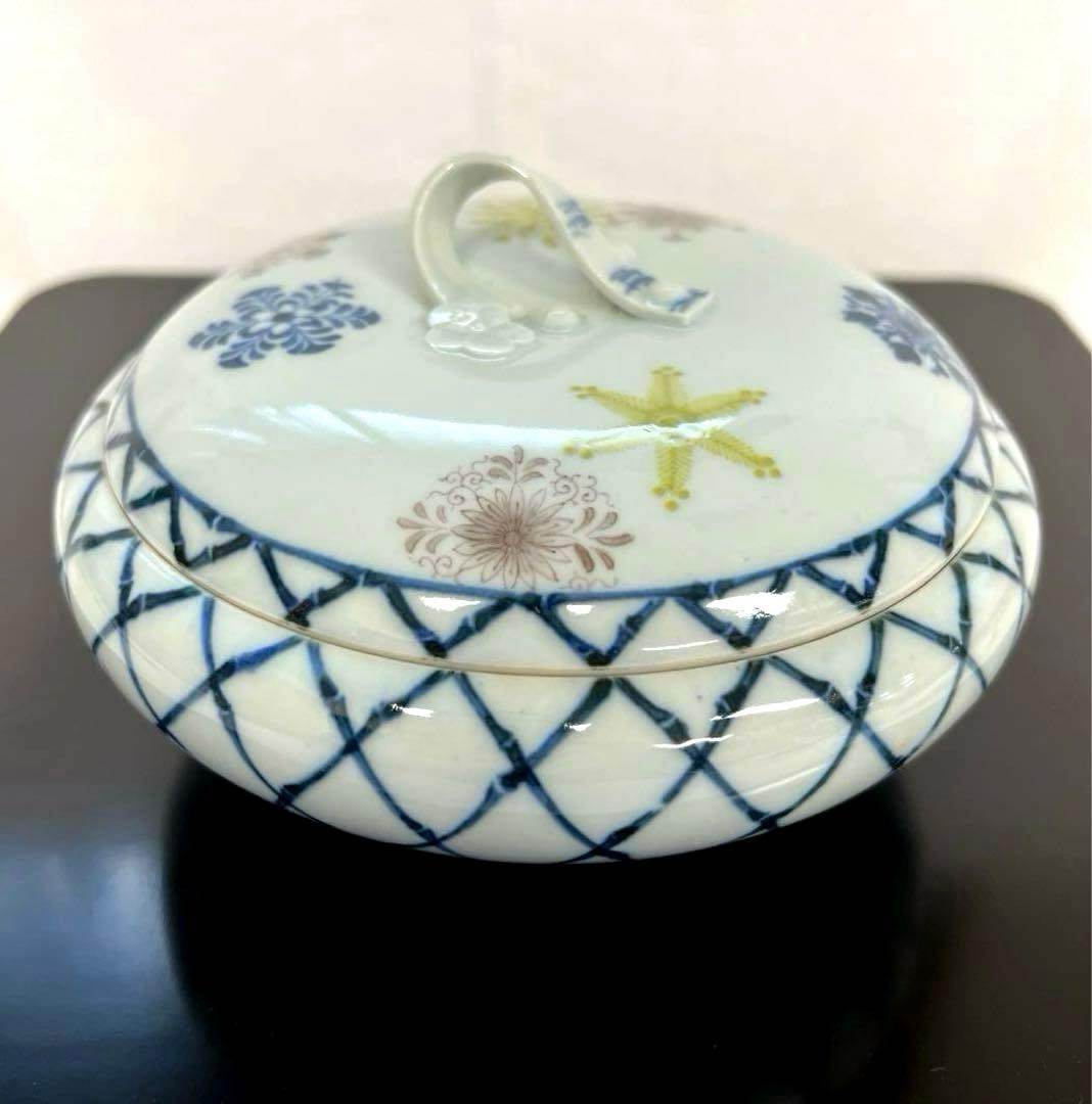 九谷焼　松竹梅・雪の結晶模様の蓋物　蓋付菓子器　菓子鉢