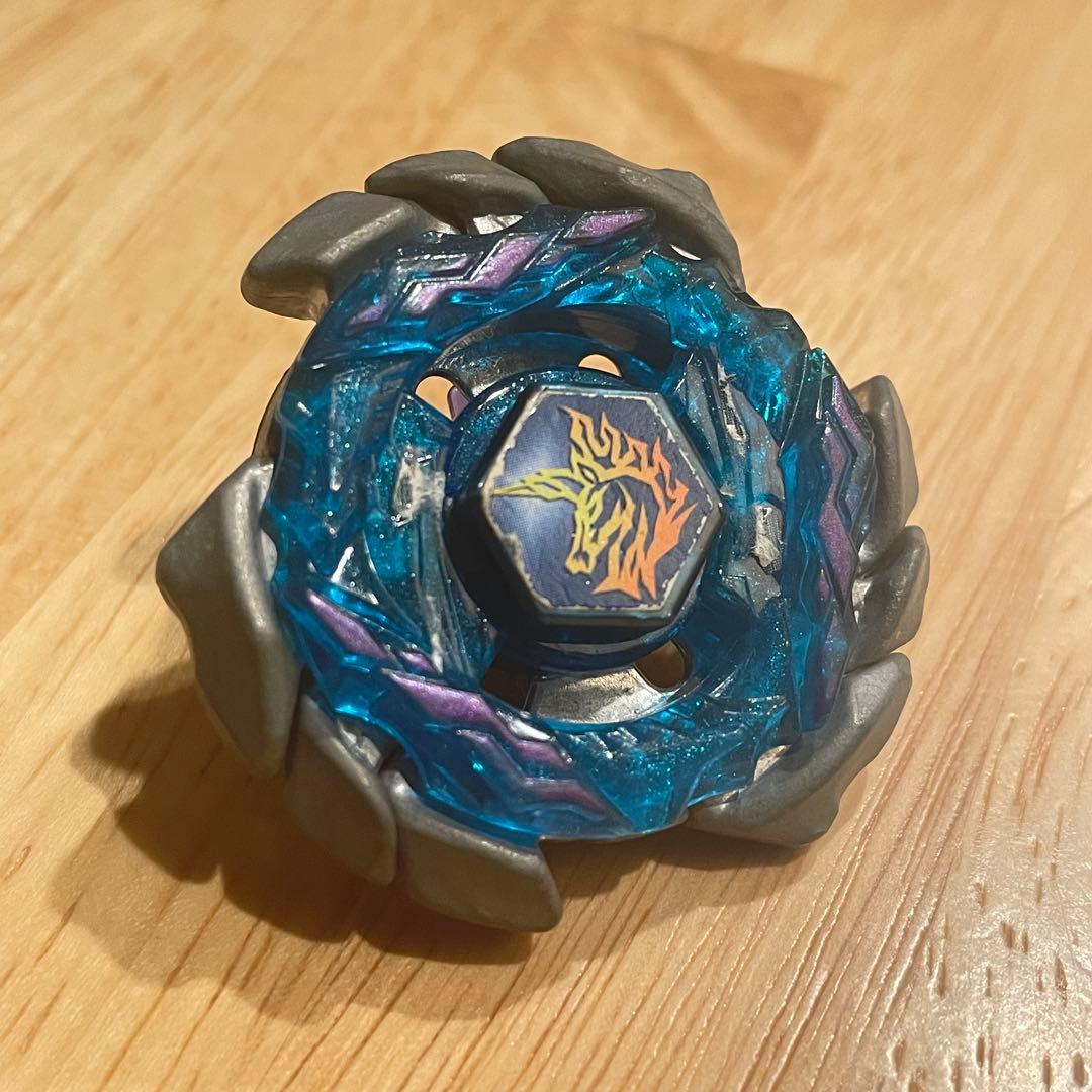 期間限定セール】メタルファイトベイブレード （最強ブレーダーセット