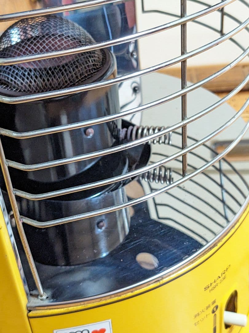 シャープ.HSR-23E石油ストーブ、昭和レトロ。