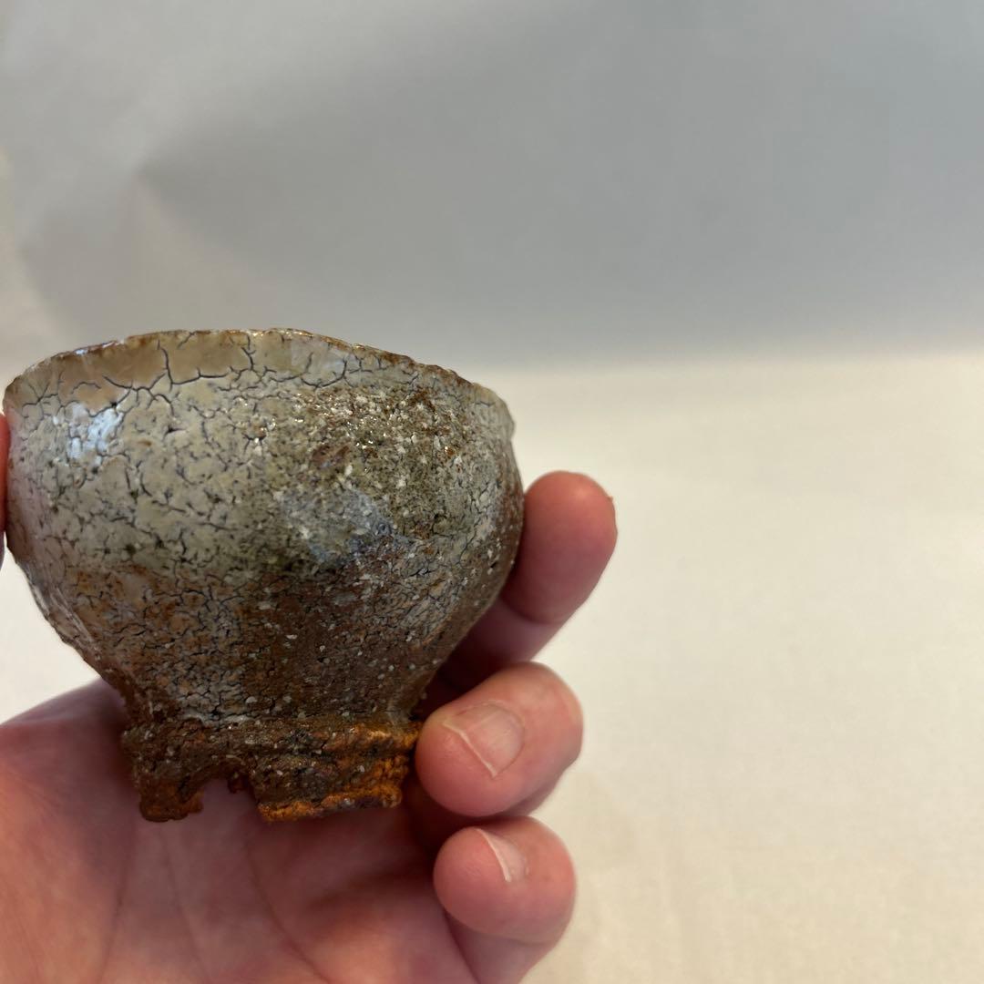 『値引き』【ヴィンテージ萩焼】日本酒盃 白パチパチ釉 萩焼 わなり広台