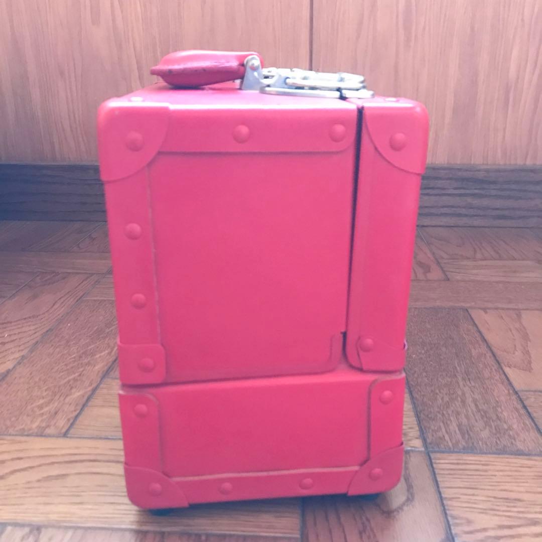 【shu uemura】限定　メイクボックス　赤