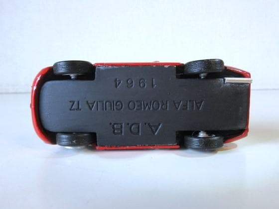 特価 A.D.B. (1/43) アルファロメオ Giulia TZ