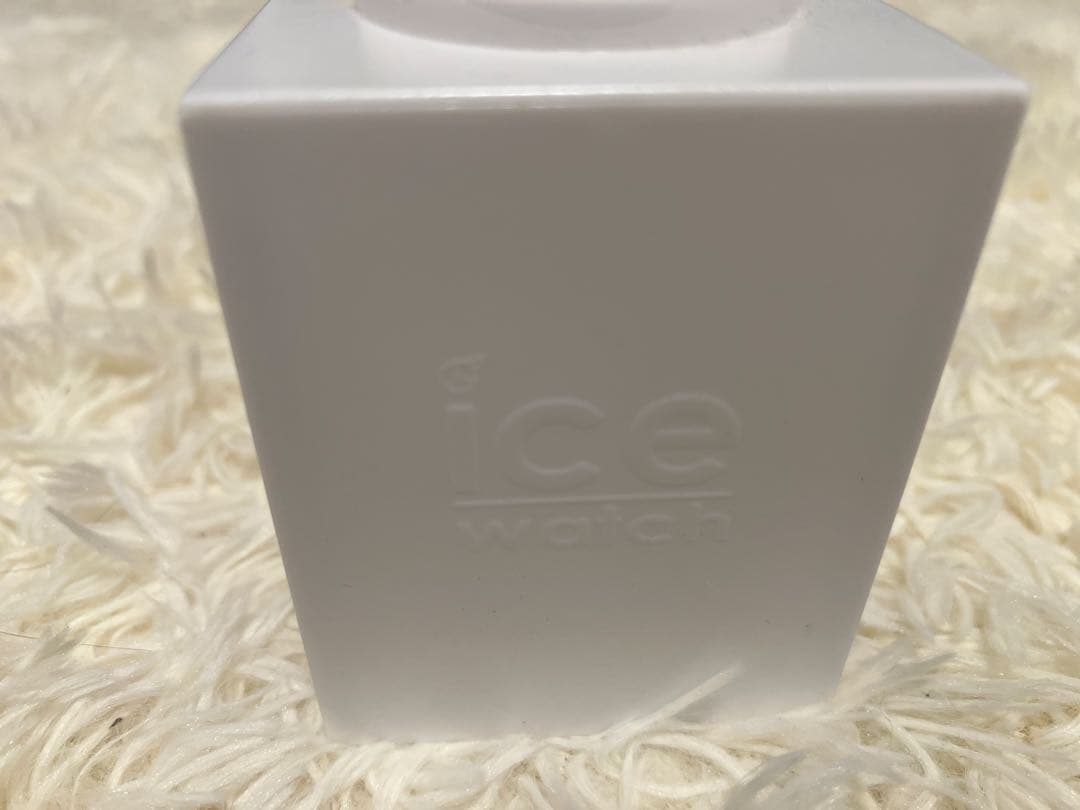 アイスウォッチ 岩出玲亜選手 サイン入り 貯金箱 2026年最新】ice watchの