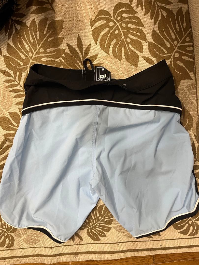 COR カネキンサーフパンツ 新品未使用 LYFT - メルカリ