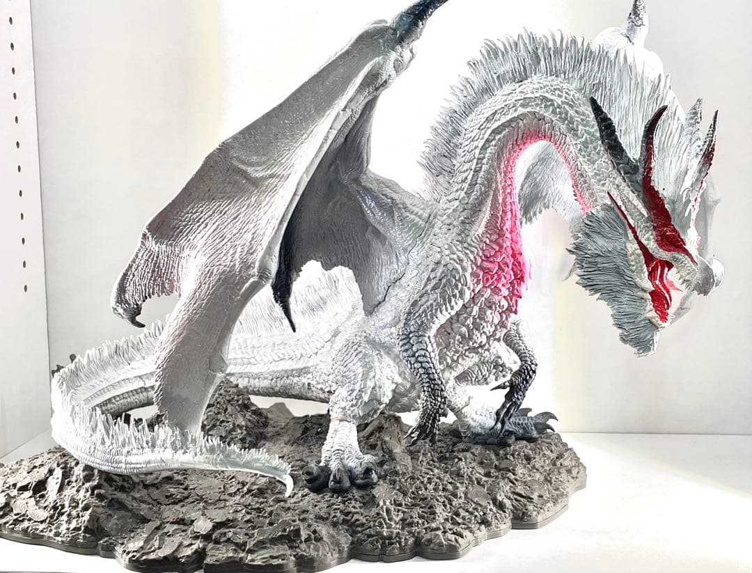 クリエイターズモデルミラボレアス