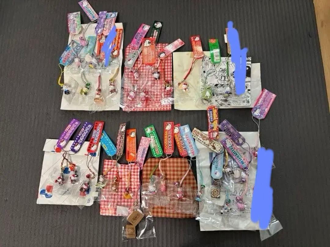 ハローキティ　根付け　キティちゃん　ストラップ