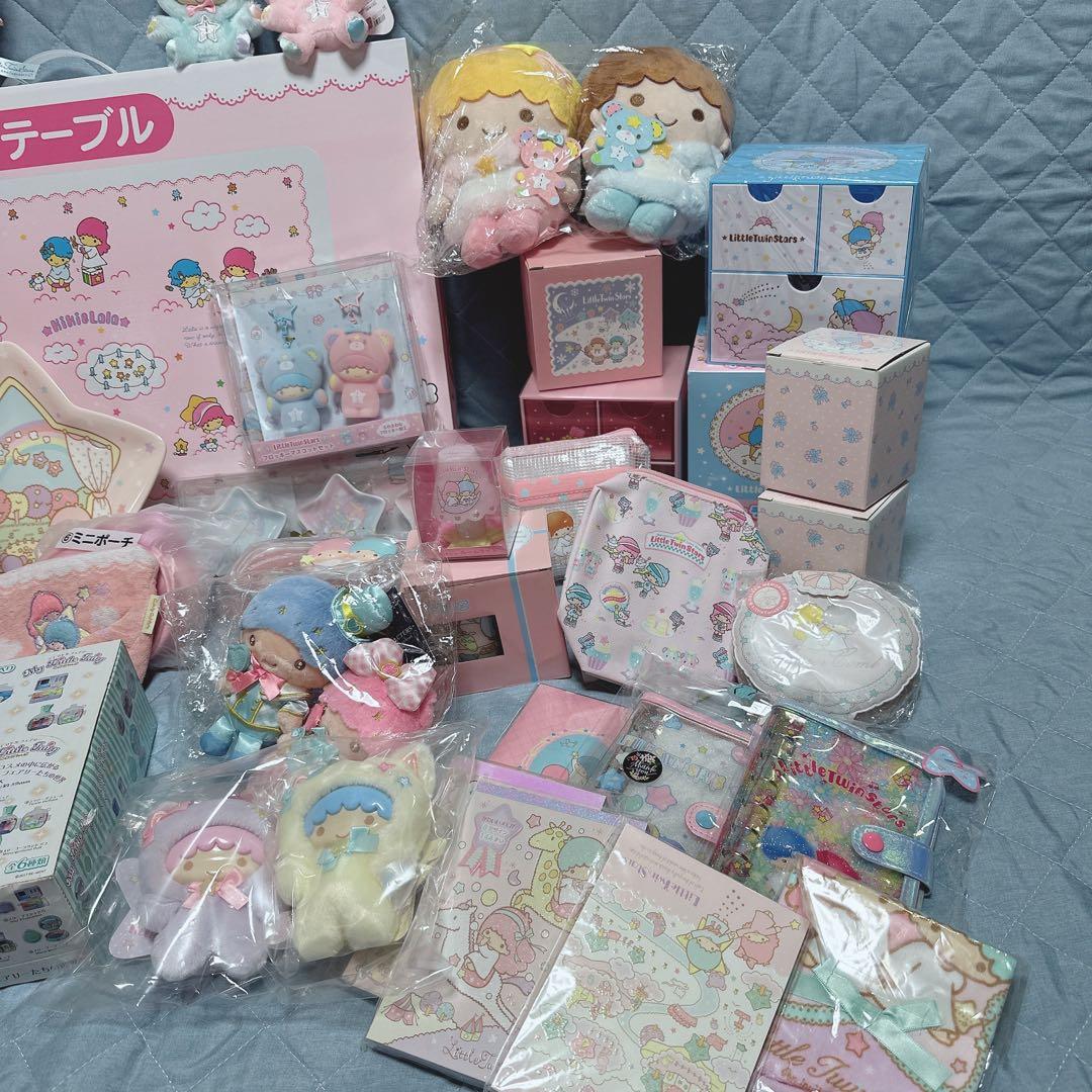 サンリオ❣️激レア　キキララ パフポフ　マスコット　テーブル　プレート　マグ