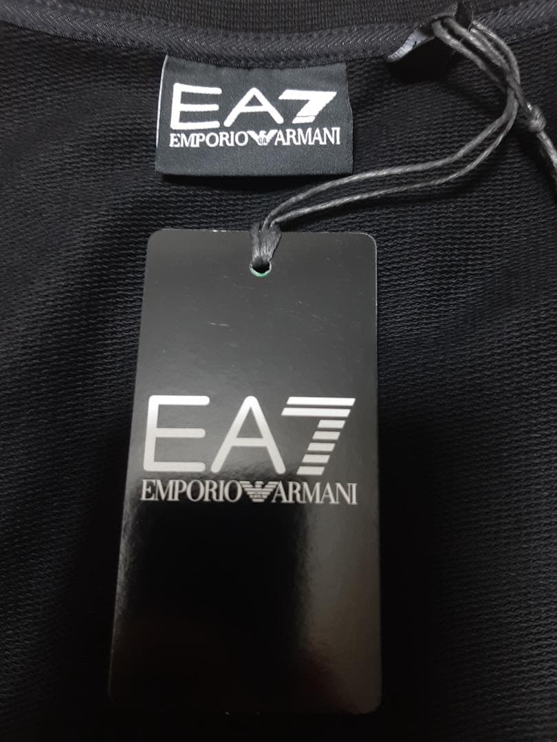 【新品】EA7/アルマーニジュニア　テーピング・黒スウェット　14A・14歳