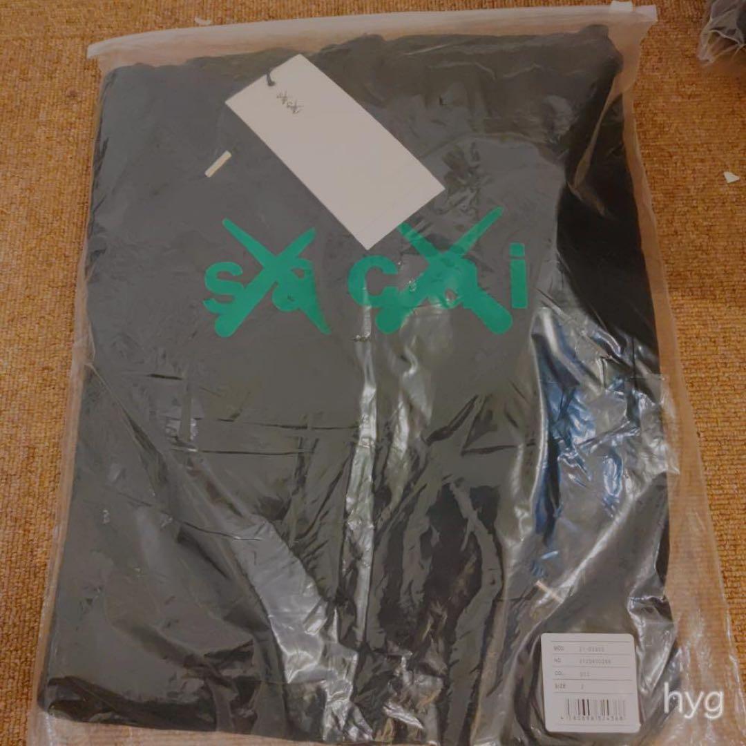 しんのすけ【新品未使用】Sacai × Kaws フーディー サイズ2