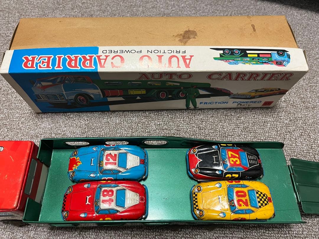 オートキャリア ミニカー 4台付き