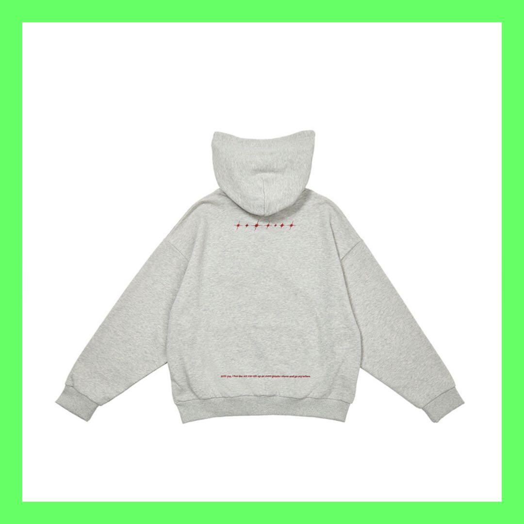 圧縮・折り曲げなし箱で発送】なにわ男子VOYAGE パーカー