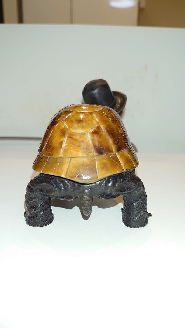 【メートランドスミス】帽子をかぶった亀の置物