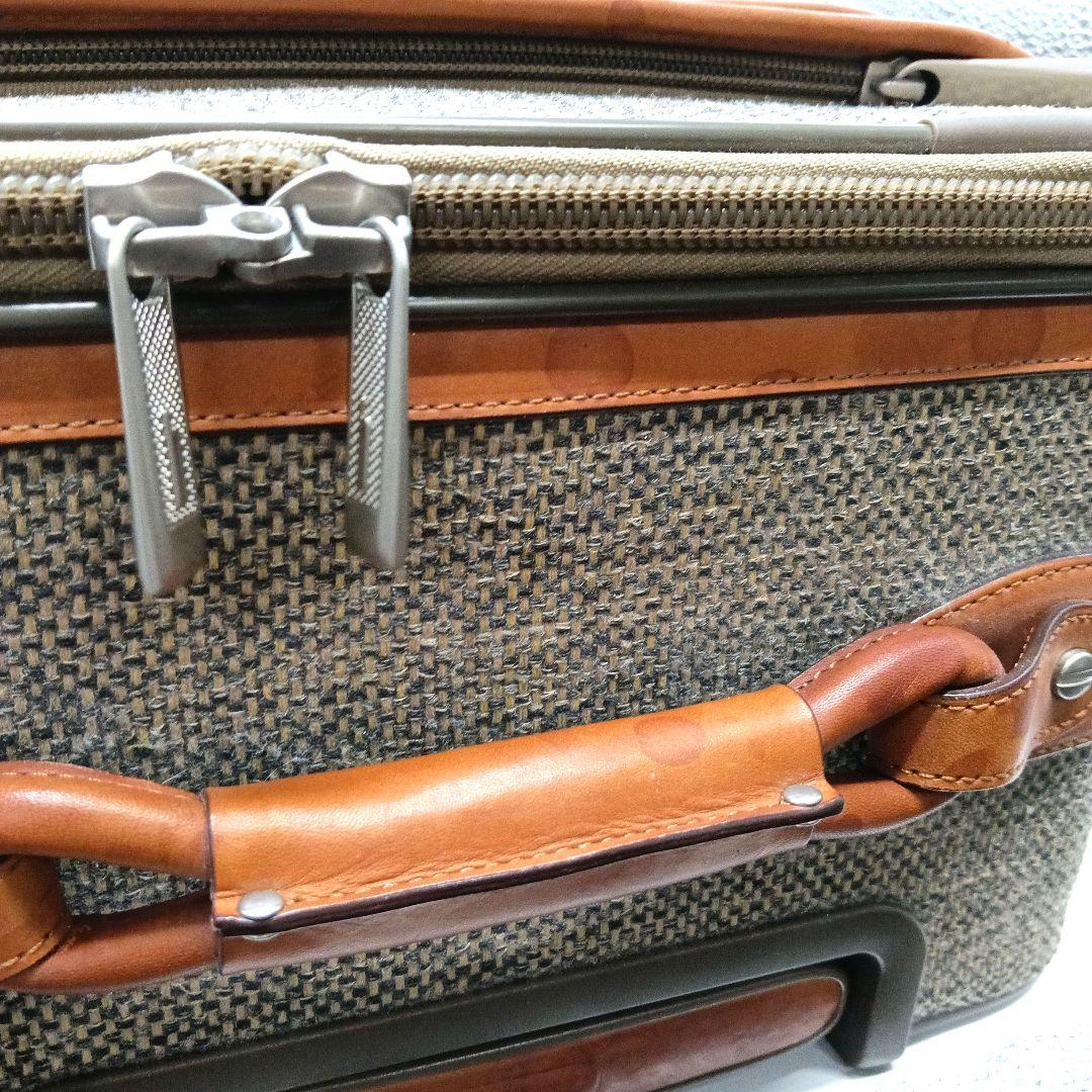 hartmann キャリーケース 4輪 上292