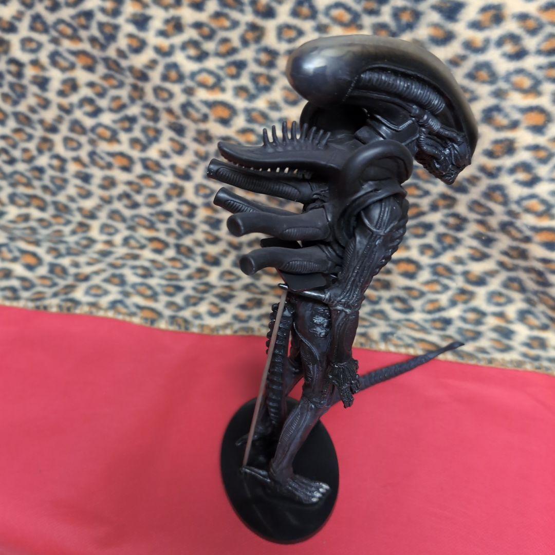 エイリアンフィギュア ブラック　３０cm