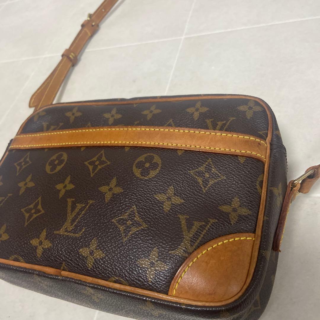 Louis Vuitton ショルダーバッグ トロカデロ24