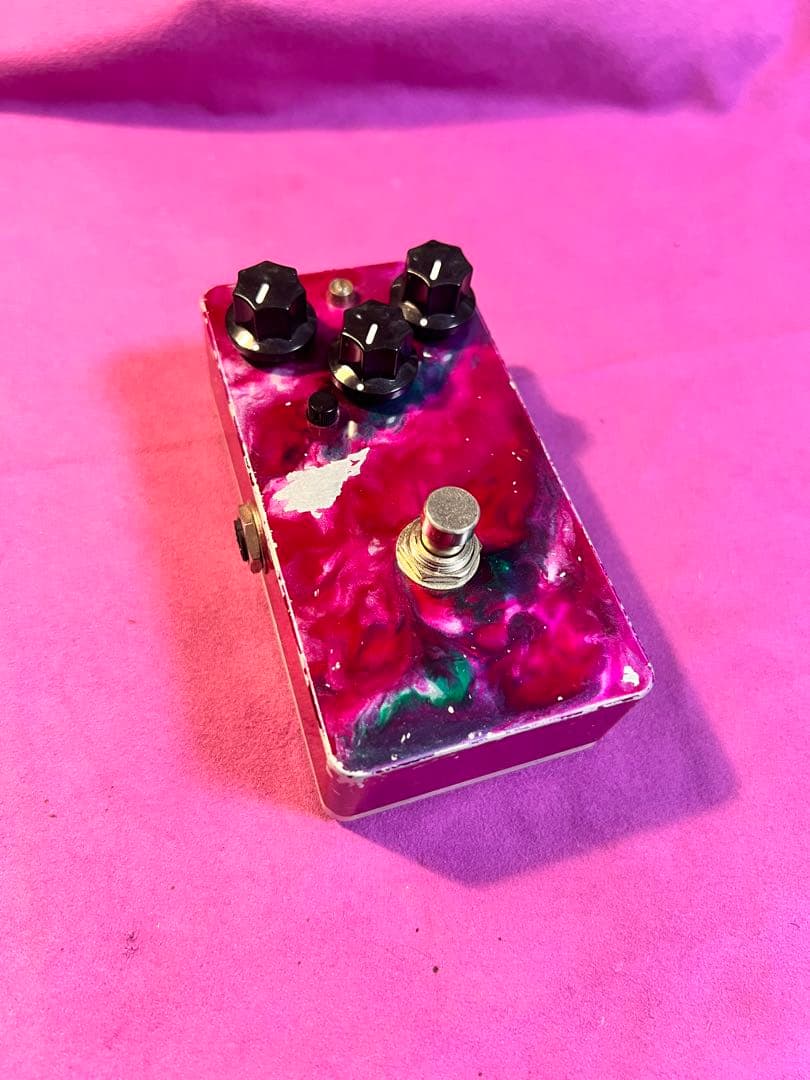 leqtique 9/9 ディストーション leqtique 9/9 ディストーションの特徴と使い方をレビュー。真空管