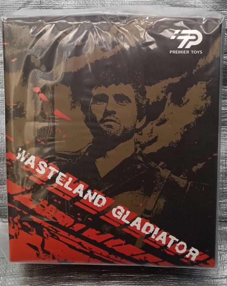 新品　1/12　マッドマックス　アクションフィギュア