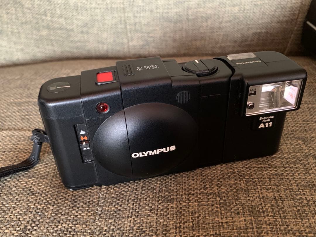 オリンパス X2 コンパクトフィルムカメラ フラッシュA11 ジャンク品