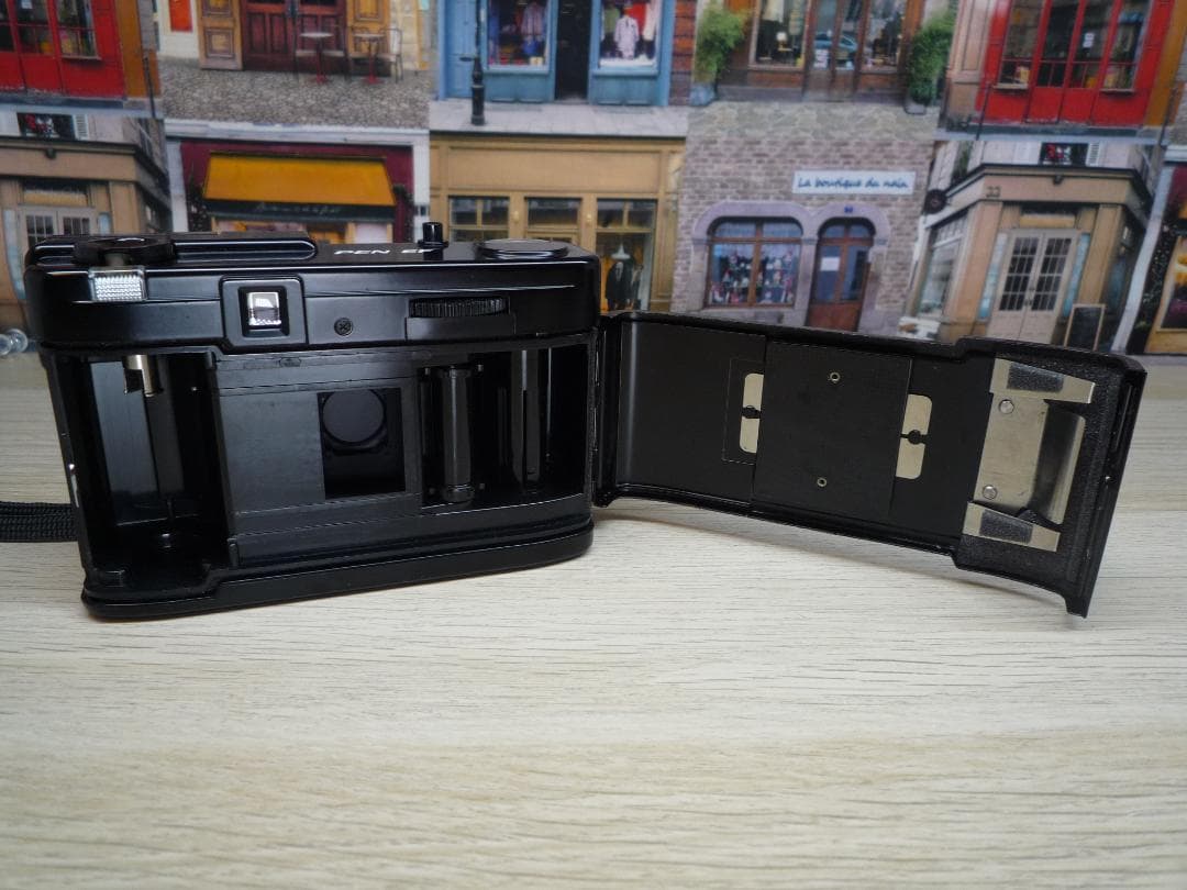 ☆ストロボ付きハーフカメラ☆ OLYMPUS PEN EF ㉖ カメラ