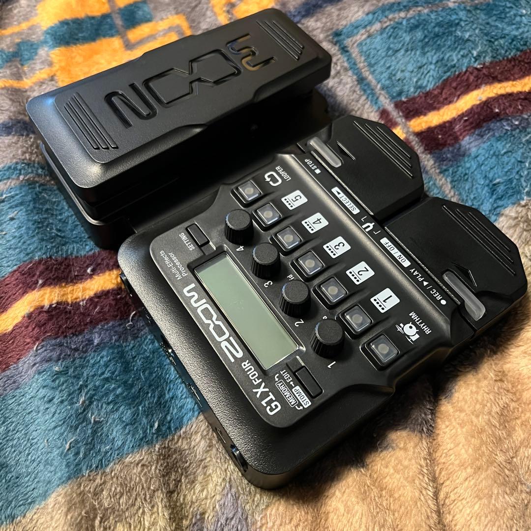 ほぼ新品 Zoom G1X Four マルチエフェクター