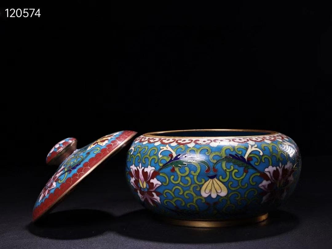 中国古美術・珍蔵・ 銅胎掐糸エナメル彩 景泰藍鎏金蓋罐・箱付き